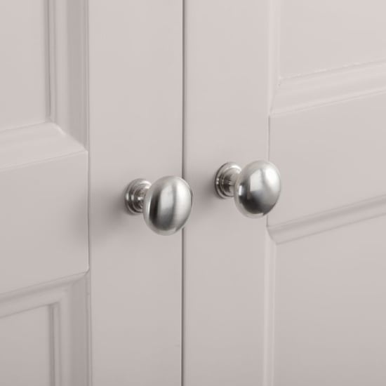 Light grey wardrobe doors with brushed steel oval knobs | CHOICEWARDROBE