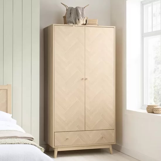 CHOICEWARDROBE Helena 90cm 2 door natural oak wood wardrobe with chevron front and drawer.