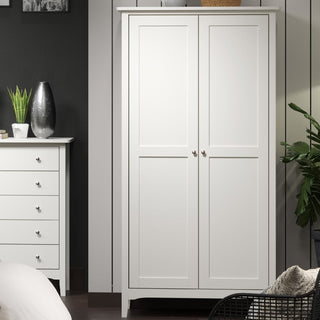 CHOICEWARDROBE Kamuy white 2-door shaker wardrobe with panel doors – front view