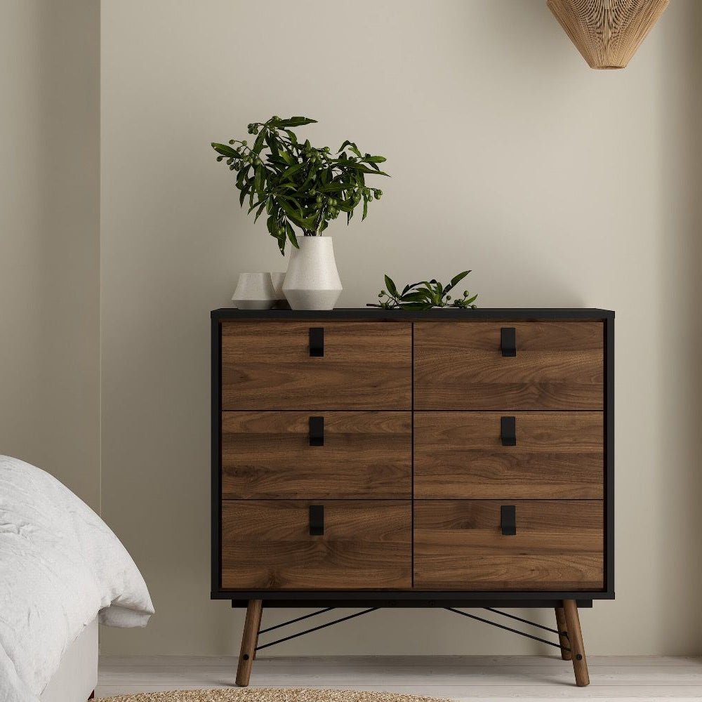 Walnut chest of drawers with black accents from CHOICEWARDROBE Rynok bedroom furniture set.