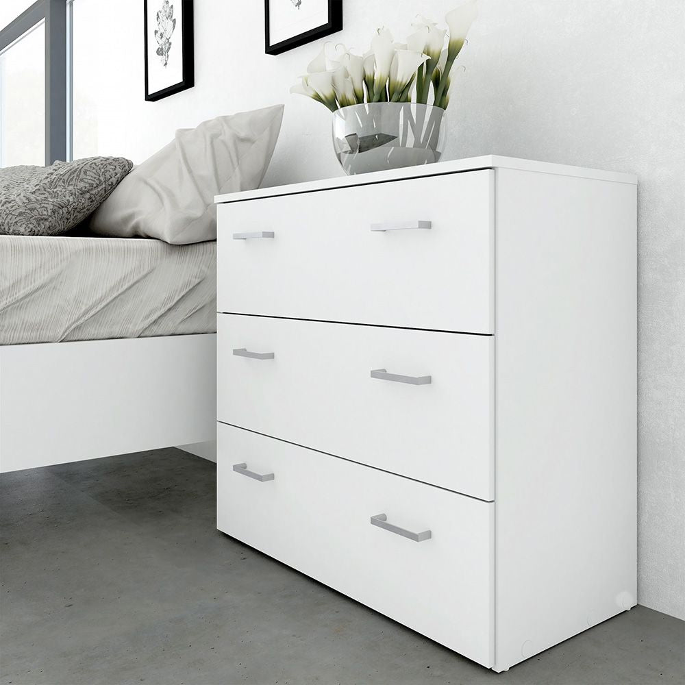 White chest of drawers from CHOICEWARDROBE Scalia modern bedroom furniture set