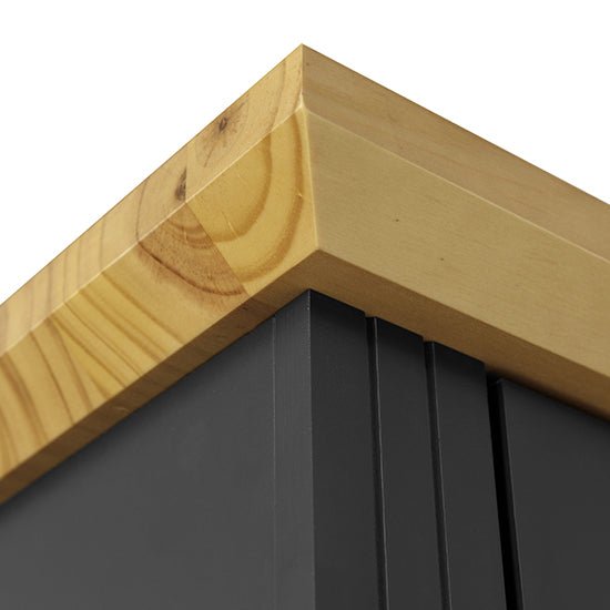 CHOICEWARDROBE Talox 3 door wardrobe: close-up of grey matte exterior meeting natural oak effect top