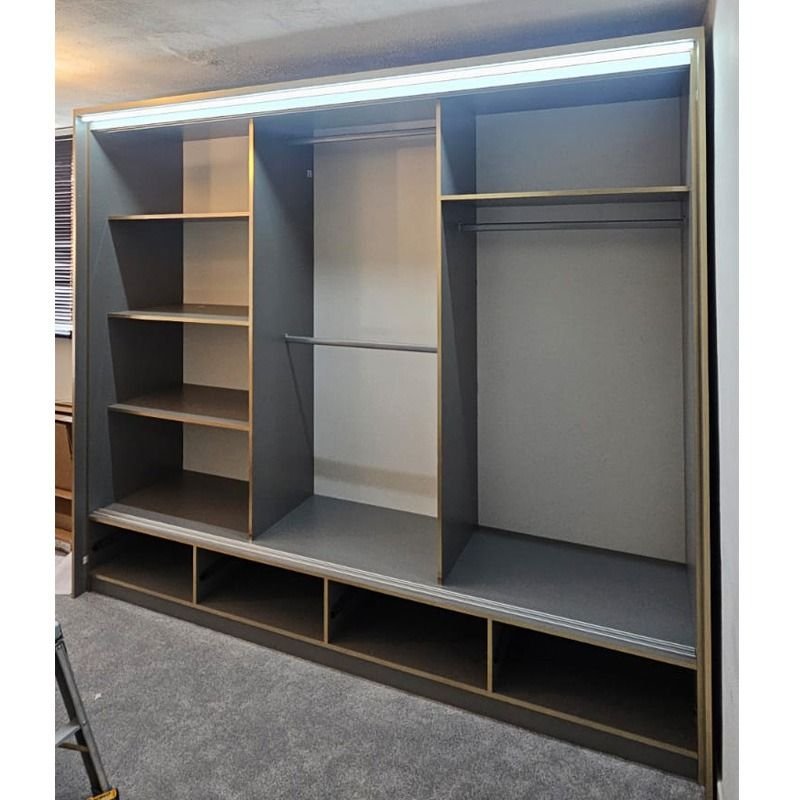 CHOICEWARDROBE Luxembourg 253cm grey gloss sliding wardrobe with mirrored centre door and overhead LED lighting.